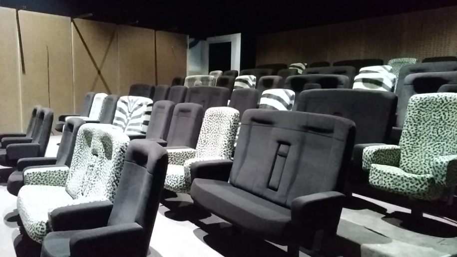 Leader de fabrication de fauteuils cinéma, théâtre ...Loge Vip Espace philippe noiret les clayes sous boisV2